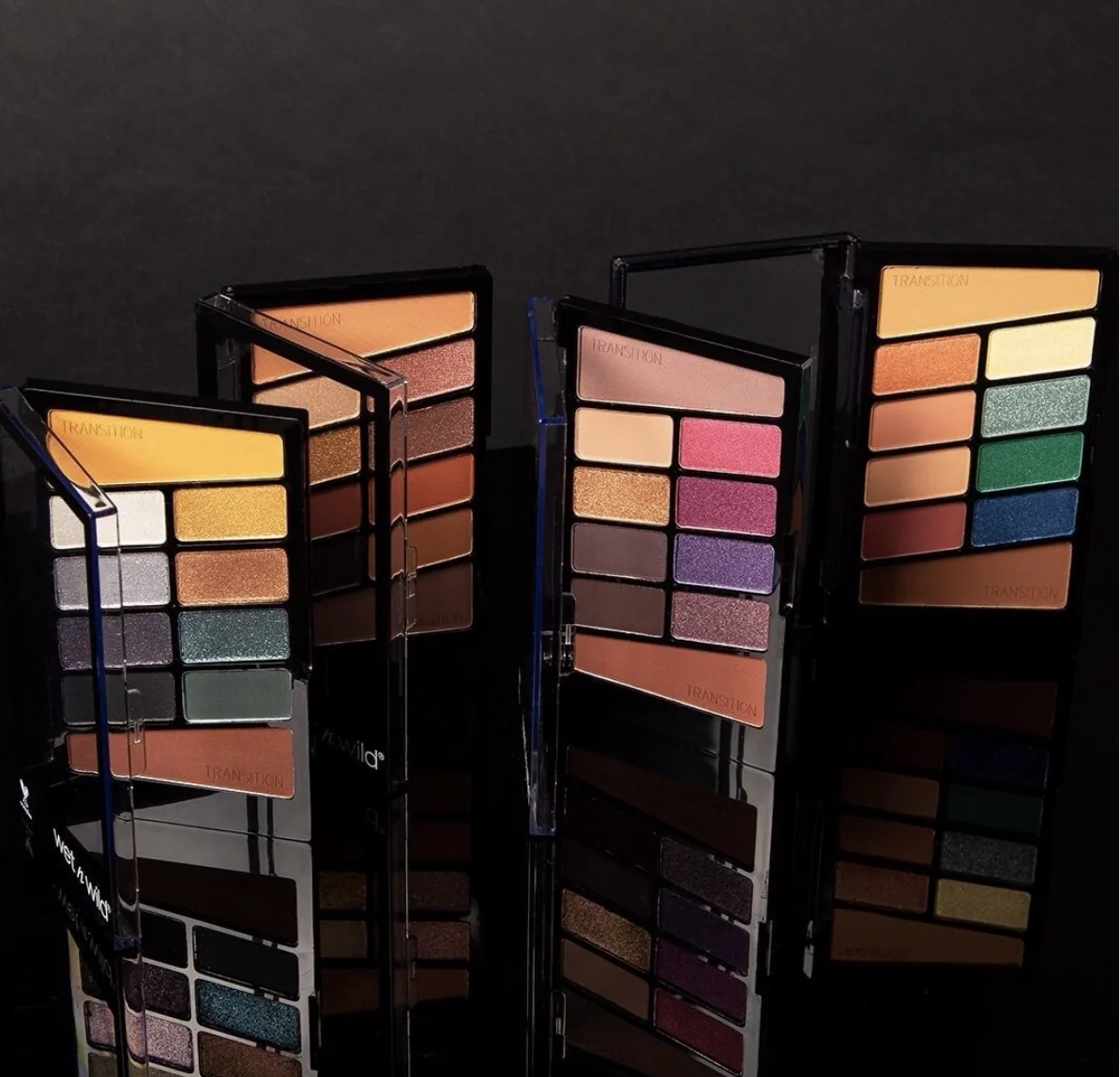 Makeup compact