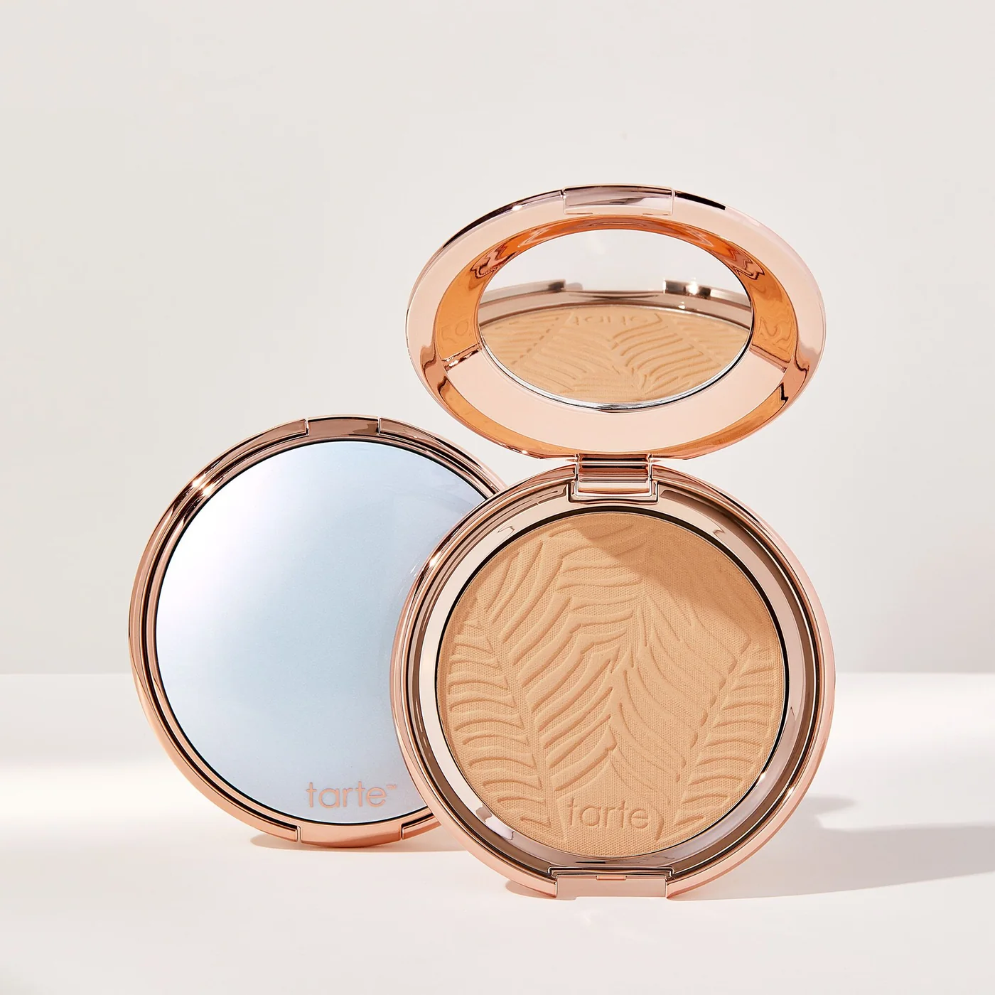 Round complexion compact