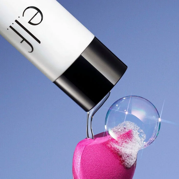 Top-dispensing skincare bottle