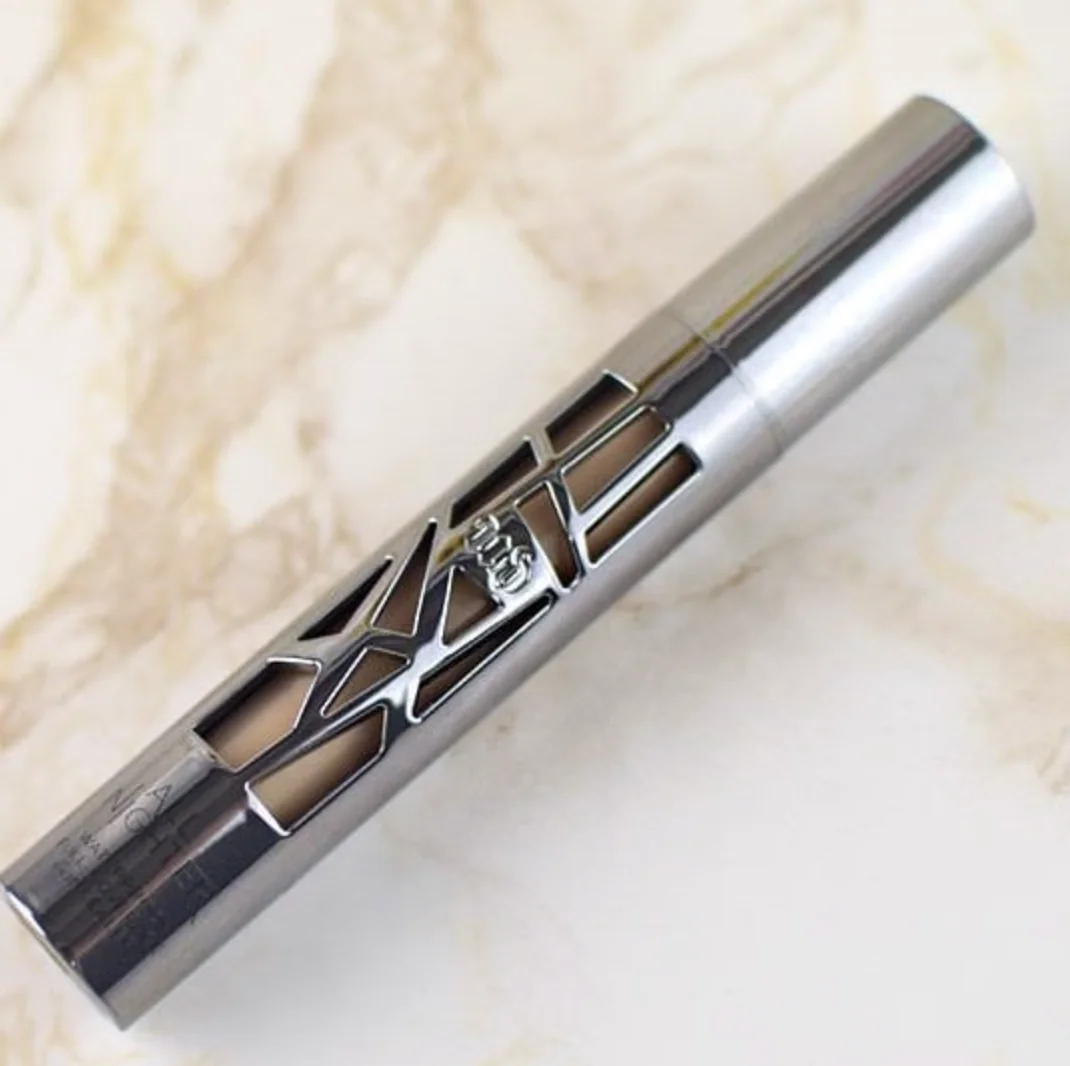 Precision lip colour pack