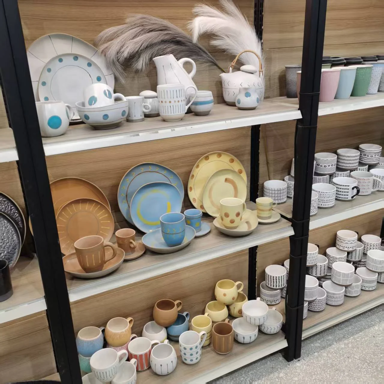 Quality Control for Export Ceramics: A Four-Stage Inspection Process