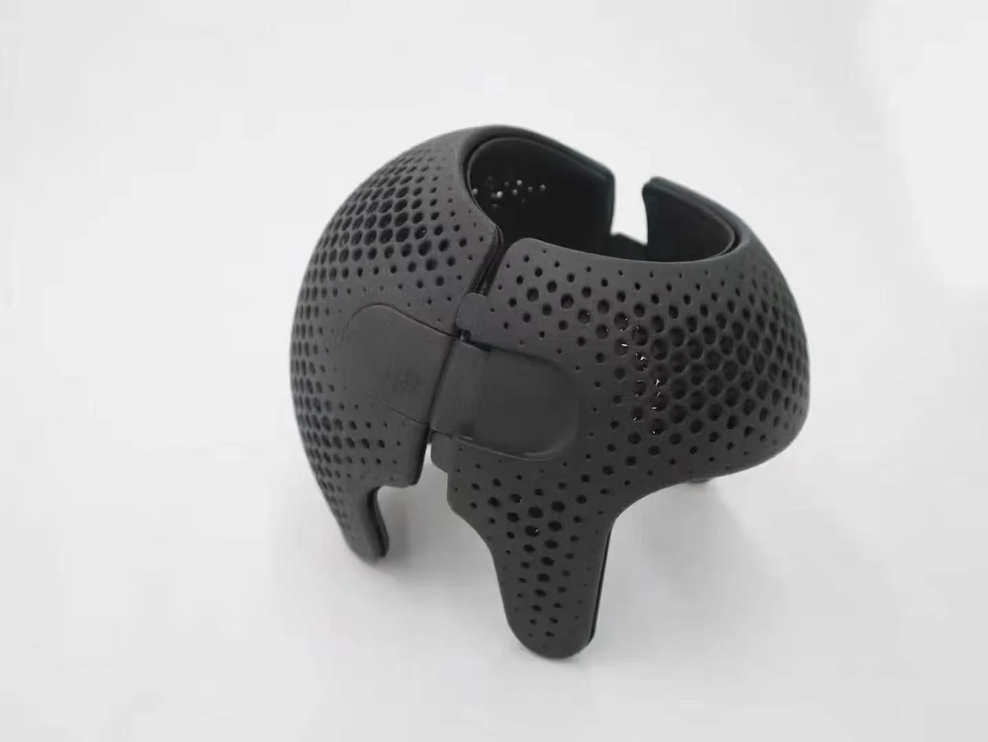 From Prototype to Production: Why a Single Partner Reduces Engineering Handoff Risks